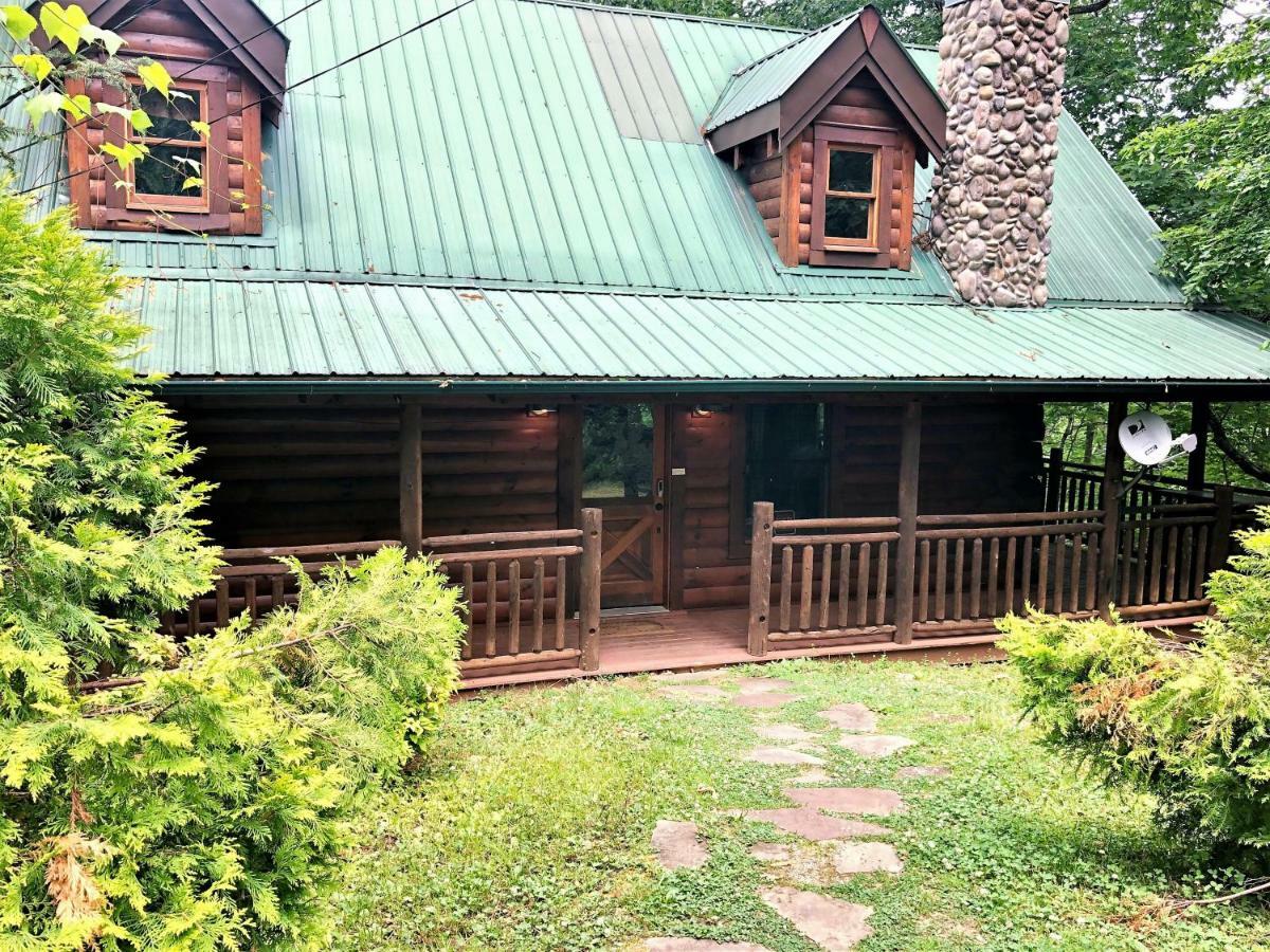 Bear Pleasures Cabin Villa Gatlinburg Exterior photo